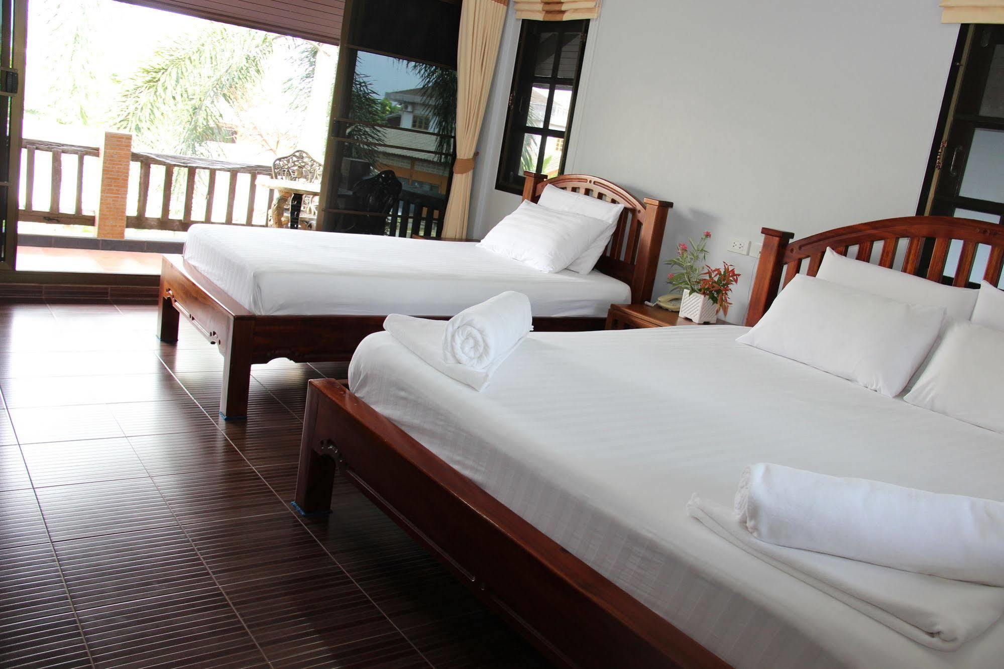 Baanrimnam Resort Trat Exterior foto