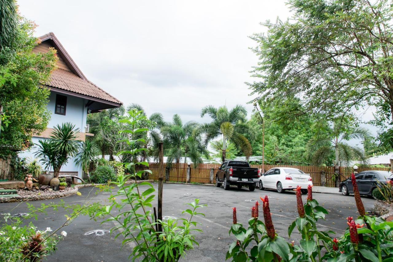 Baanrimnam Resort Trat Exterior foto